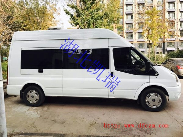 加油機(jī)檢定車(chē)側(cè)面