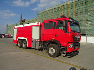 CLW5280GXFPM120/HW型泡沫消防車