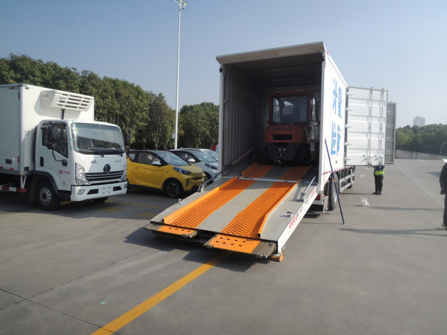 東風(fēng)D3V WHR5240JJHXS6二軸計量檢衡車方案配置介紹